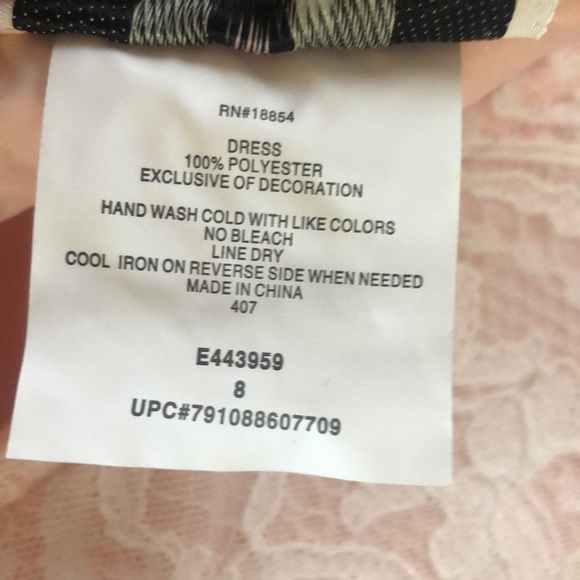 RARE EDITION DRESS - Picture 10 of 10